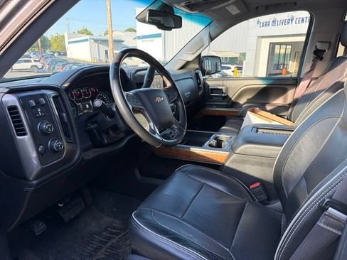 Used 2017 Chevrolet Silverado 1500 High Country AWD/4WD image 5