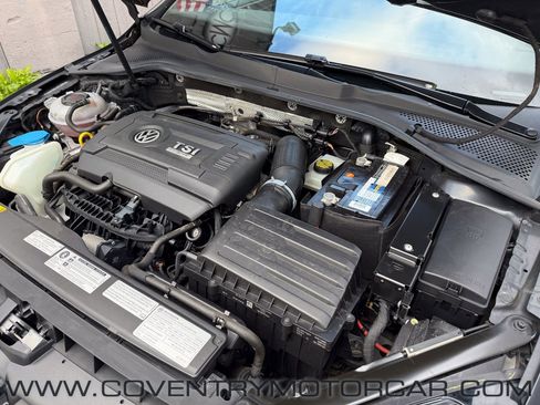 Used 2019 Volkswagen Golf R 4-Door image 14