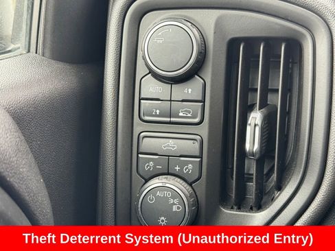 Used 2020 Chevrolet Silverado 1500 Custom w/ Custom Value Package AWD/4WD image 27