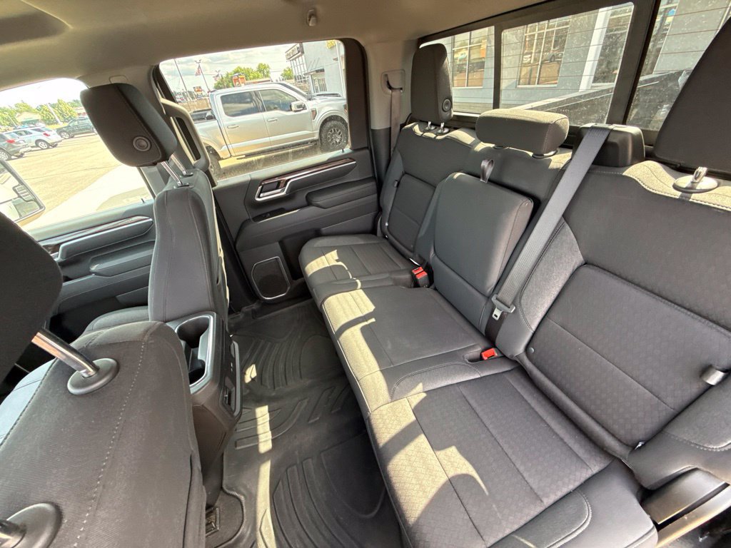 Used 2025 Chevrolet Silverado 3500 LT AWD/4WD image 10