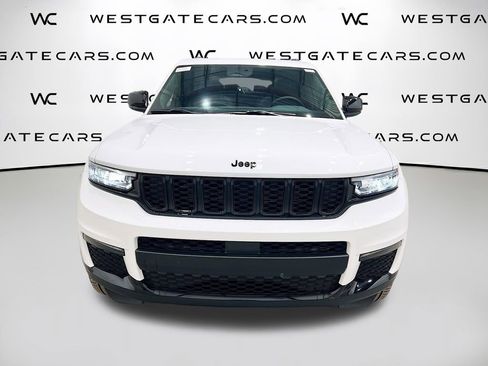 New 2025 Jeep Grand Cherokee L Limited w/ Black Appearance Package image 4