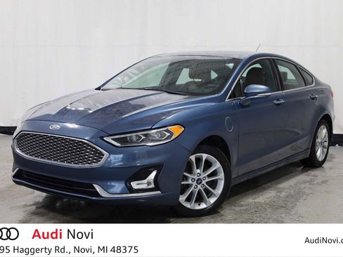 Used 2019 Ford Fusion Energi Titanium image 1