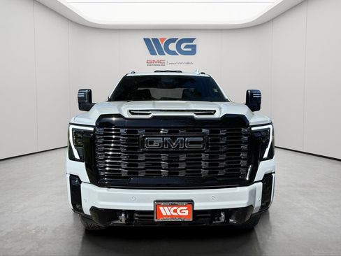 Used 2026 GMC Sierra 2500 Denali Ultimate w/ Max Trailering Package AWD/4WD image 2