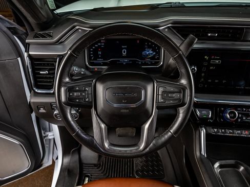 Used 2024 GMC Sierra 3500 Denali Ultimate image 18