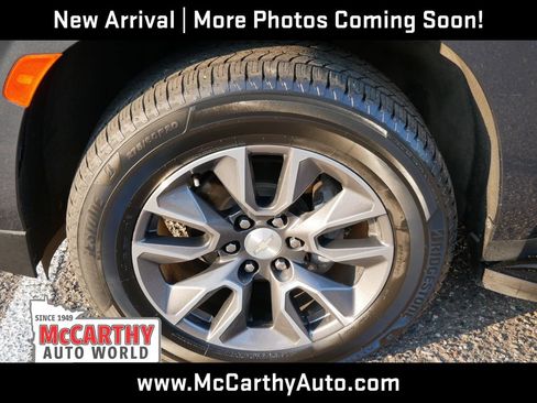 Used 2021 Chevrolet Suburban LT w/ Rear Media and Nav Package AWD/4WD image 8