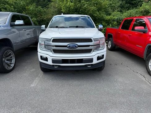 Used 2019 Ford F150 Platinum w/ Equipment Group 701A Luxury AWD/4WD image 2
