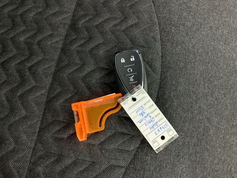 Used 2024 Chevrolet Equinox LT image 44