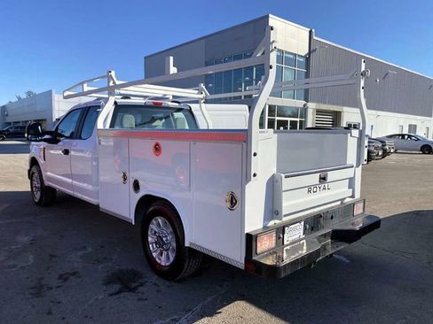 Used 2022 Ford F250 XL w/ STX Appearance Package RWD image 7