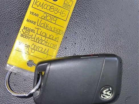 Used 2019 Volkswagen Tiguan SEL image 17