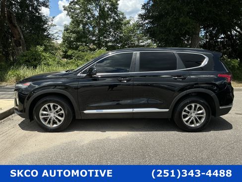 Used 2020 Hyundai Santa Fe SE FWD image 2