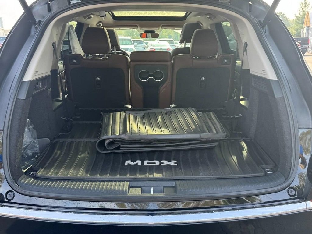 Certified 2024 Acura MDX w/ Technology Package AWD/4WD image 6