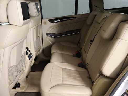 Used 2014 Mercedes-Benz GL 450 4MATIC image 8