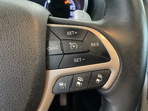 Used 2014 Jeep Grand Cherokee Summit AWD/4WD image 10