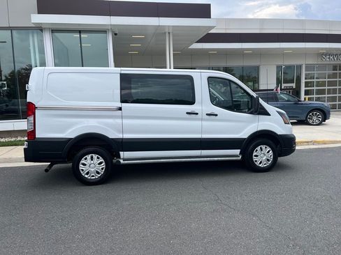 Used 2025 Ford Transit 250 Low Roof w/ Exterior Upgrade Package RWD image 8