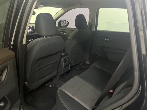 Used 2022 Nissan Rogue SV FWD image 24