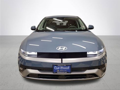 New 2026 Hyundai Ioniq 5 SE image 3