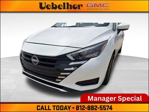 Used 2025 Nissan Versa SV w/ Trunk Package FWD image 11