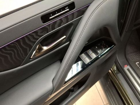 Used 2025 Lexus LX 700h Overtrail image 5