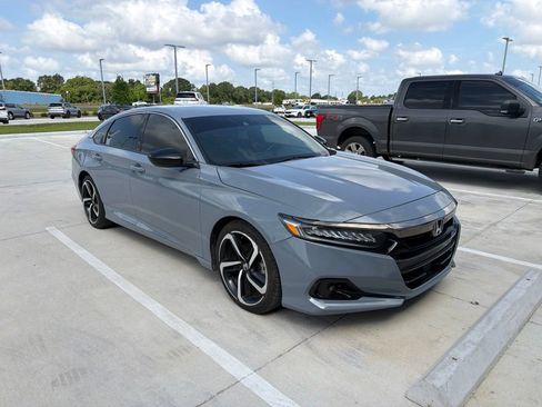 Used 2021 Honda Accord Sport image 3