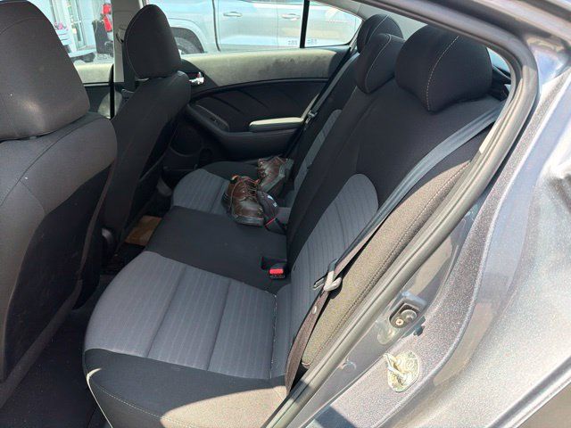 Used 2018 Kia Forte S FWD image 6