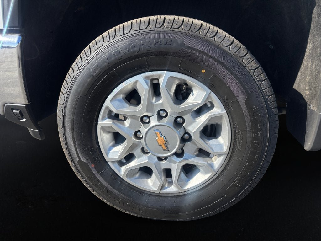 Certified 2024 Chevrolet Silverado 2500 LT w/ Convenience Package AWD/4WD image 9
