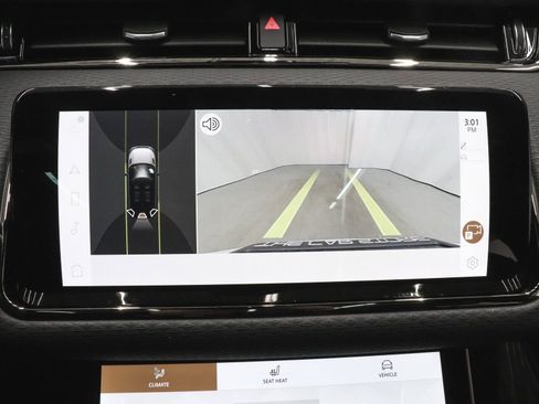 Used 2023 Land Rover Range Rover Evoque R-Dynamic S image 33