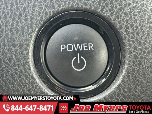 Used 2025 Toyota Camry LE image 22