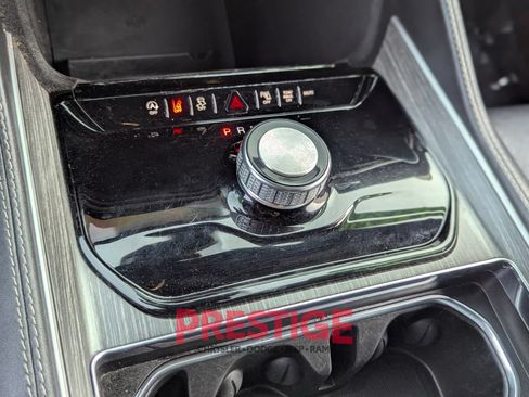 Used 2024 Jeep Wagoneer Series II w/ Flexible Seating Group RWD image 26