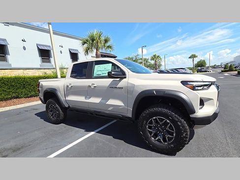 New 2026 Chevrolet Colorado ZR2 w/ Technology Package AWD/4WD image 27