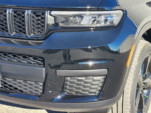 New 2025 Jeep Grand Cherokee L Altitude RWD image 6
