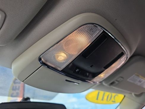 Used 2011 Jeep Grand Cherokee Laredo RWD image 25