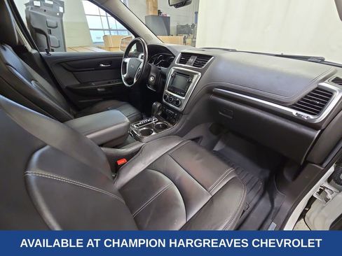 Used 2015 GMC Acadia SLT image 38