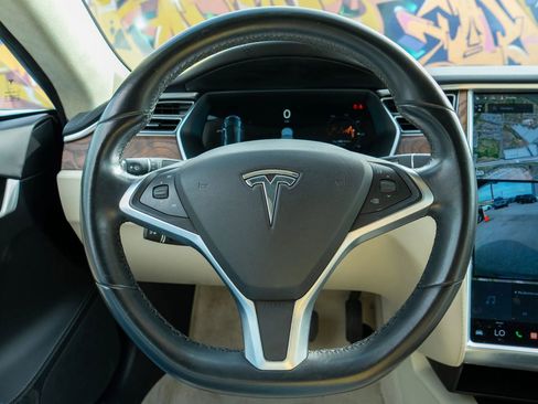 Used 2017 Tesla Model S 75D AWD/4WD image 40