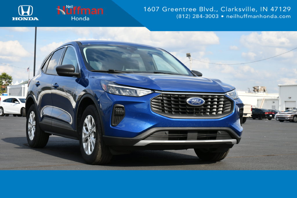 Used 2023 Ford Escape Active AWD/4WD image 1