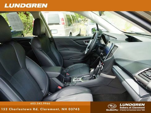 Used 2019 Subaru Forester Limited AWD/4WD image 9