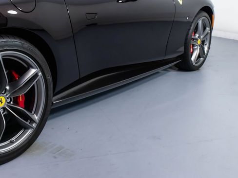 Certified 2024 Ferrari Roma Spider RWD image 19