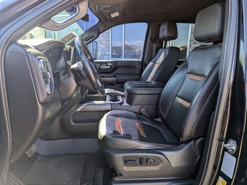 Used 2021 GMC Sierra 2500 AT4 AWD/4WD image 11