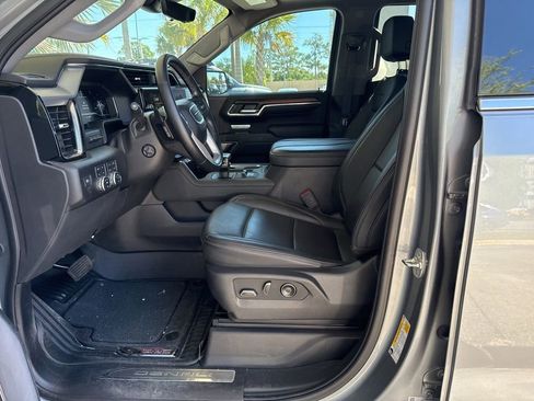 Used 2025 GMC Sierra 1500 Denali w/ Technology Package image 5