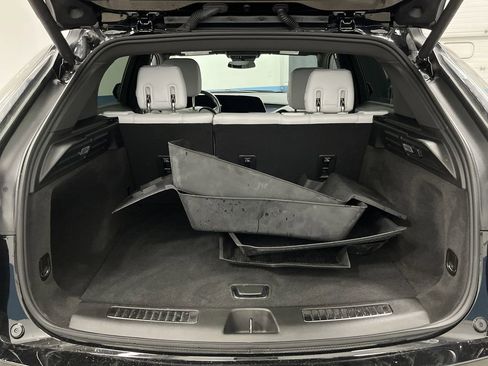 Used 2024 Cadillac XT4 Sport image 15