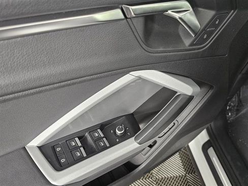 Used 2023 Audi Q3 2.0T Premium image 38