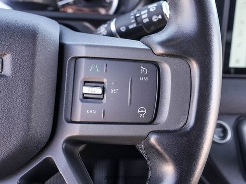 Used 2023 Land Rover Defender 90 X-Dynamic SE image 31