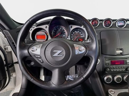 Certified 2020 Nissan 370Z Coupe RWD image 13