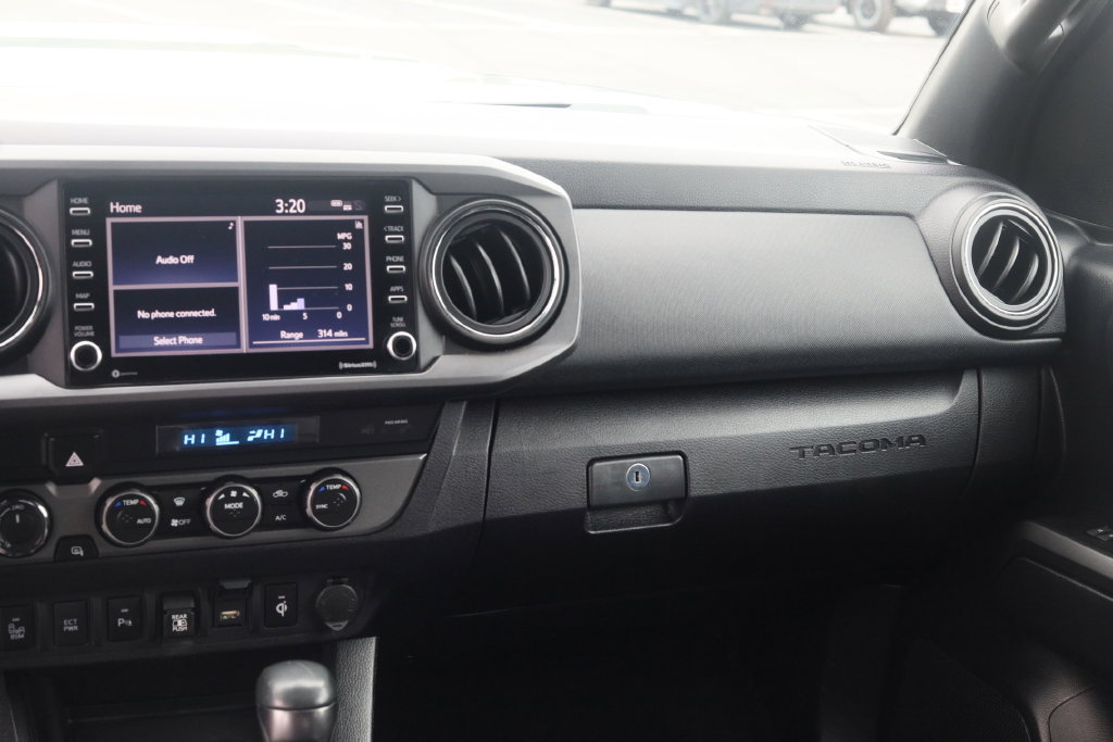 Used 2021 Toyota Tacoma TRD Sport w/ Technology Package AWD/4WD image 22