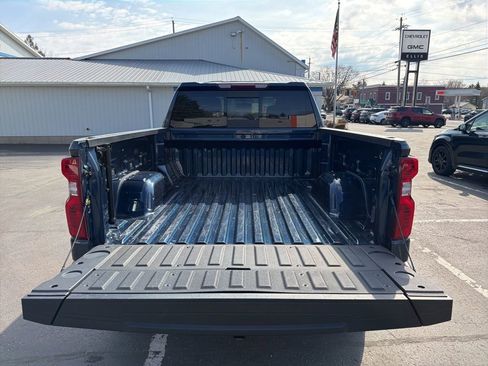 Used 2021 Chevrolet Silverado 1500 LT w/ Z71 Off-Road Package AWD/4WD image 5