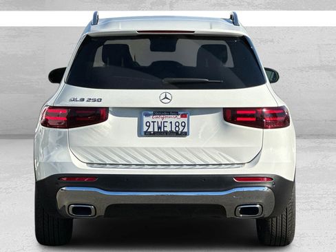 Certified 2025 Mercedes-Benz GLB 250 image 5