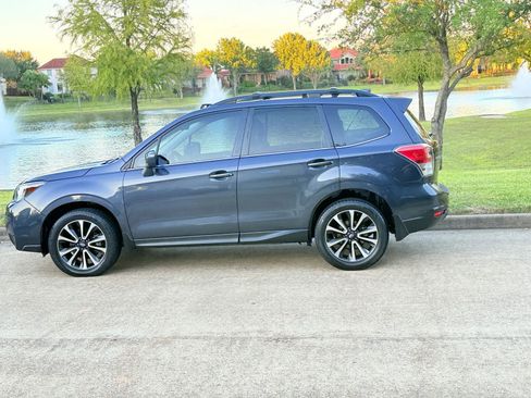 Used 2017 Subaru Forester 2.0XT Premium image 4