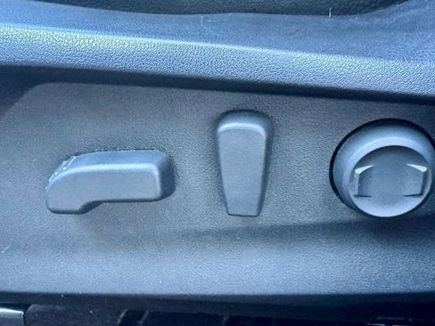 Used 2021 Subaru Forester Limited image 46