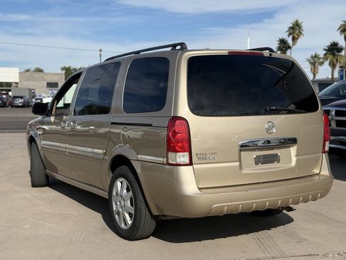 Used 2005 Buick Terraza CX image 9