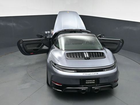 Certified 2026 Porsche 911 Targa 4 GTS w/ Premium Package AWD/4WD image 32