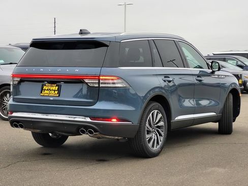 New 2026 Lincoln Aviator AWD image 4